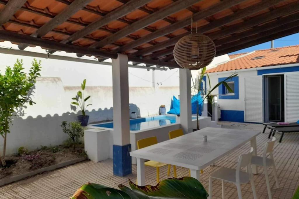فيلا Casa Caridade ريغينغوس دي مونساراز المظهر الخارجي الصورة